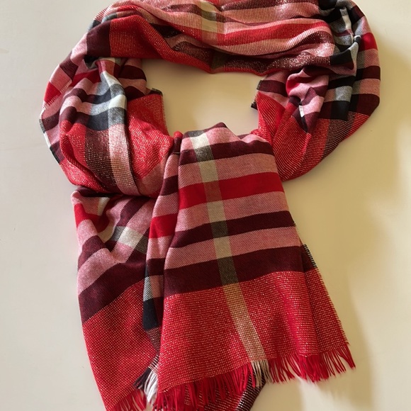 Two long colorful scarves with a touch of silver. Lightweight, crosses seasons. - Picture 5 of 9